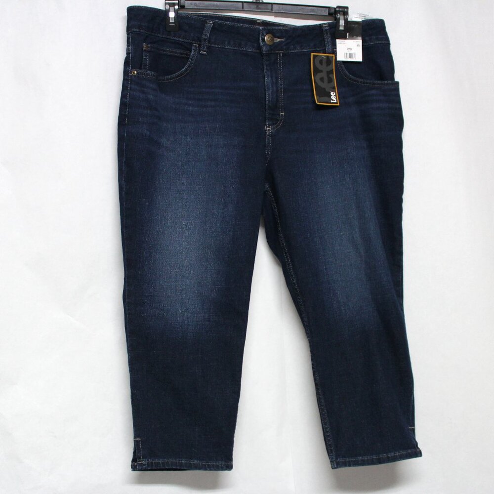 Women's Size 20W Deep Dyed Blue Jean Denim NWT Lee 23" Capri Pants or Jeans